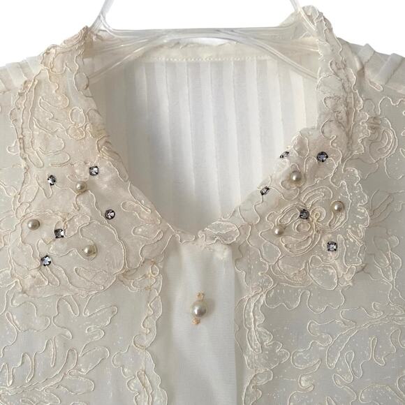 Vintage An Original Debcraft Sheer Cream Nylon Embroidered Pearl Button Blouse - Picture 2 of 8